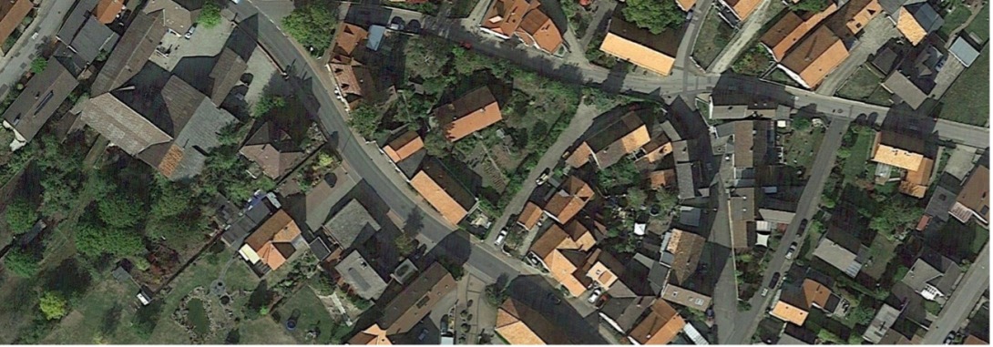 Ländliche Ortslage von Duingen. © Google Earth.
